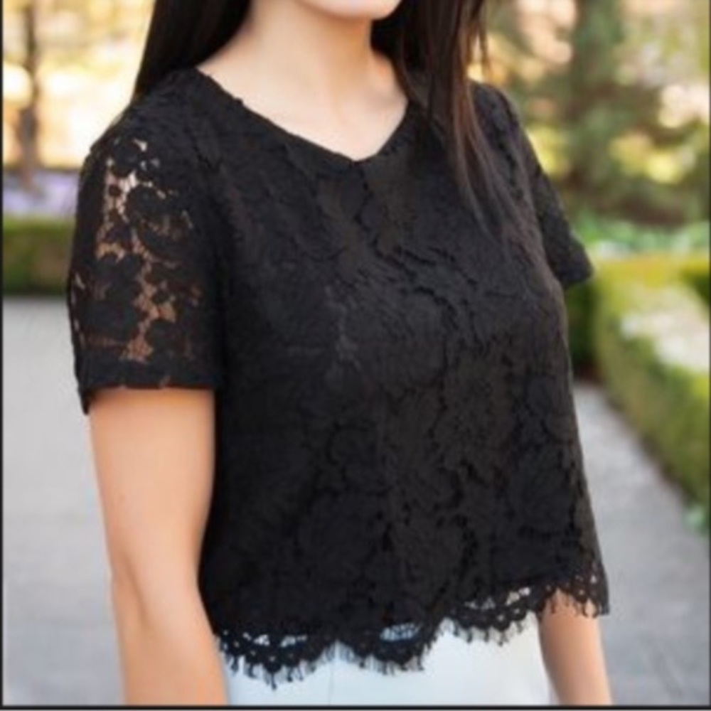 Banana Republic black lace crop top